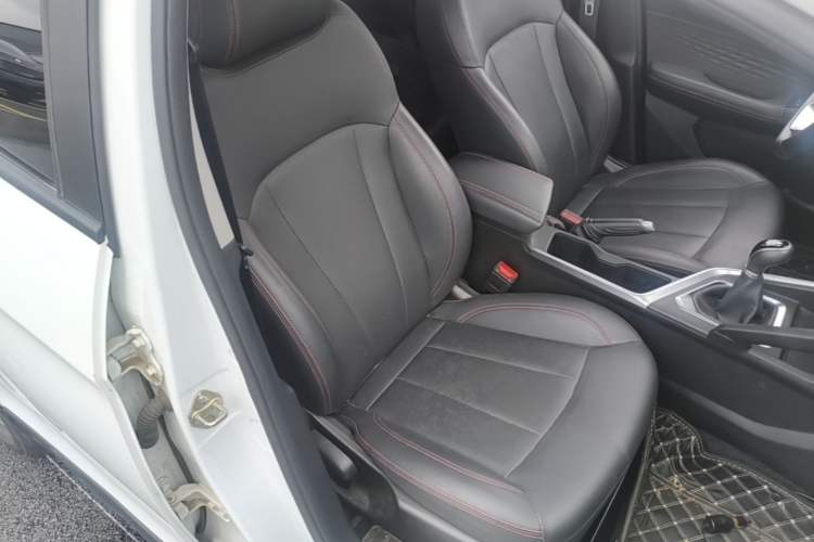 Used Geely Auto Vision X3 2021 PRO 1.5L Manual Elite Model Right Front Seat