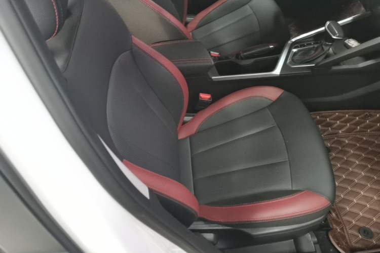 Used Geely Auto Vision X3 2021 PRO 1.5L CVT Deluxe Model Right Front Seat