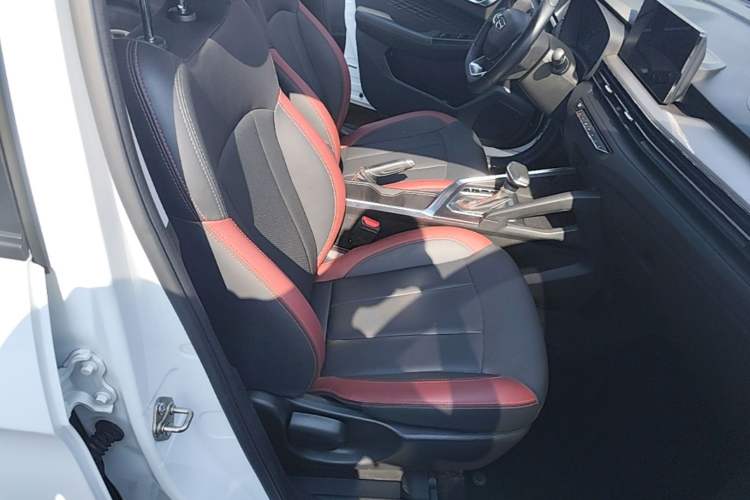 Used Geely Auto Vision X3 2021 PRO 1.5L CVT Deluxe Model Right Front Seat