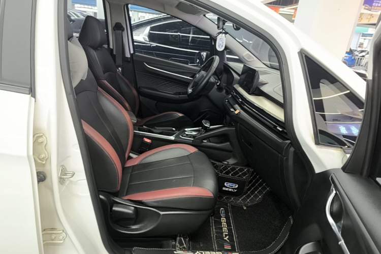 Used Geely Auto Vision X3 2021 PRO 1.5L CVT Deluxe Model Right Front Seat