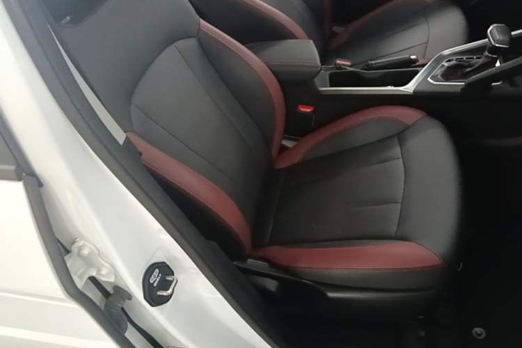 Used Geely Auto Vision X3 2021 PRO 1.5L CVT Deluxe Model Right Front Seat