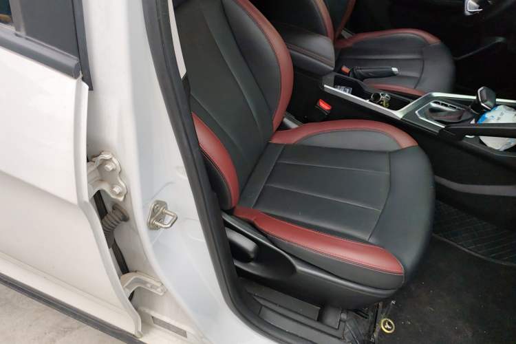 Used Geely Auto Vision X3 2021 PRO 1.5L CVT Deluxe Model Right Front Seat
