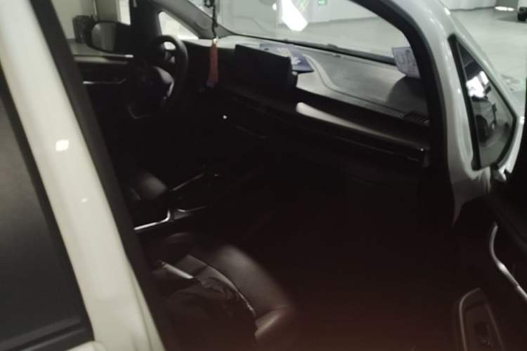 Used Geely Auto Vision X3 2021 PRO 1.5L CVT Deluxe Model Right Front Seat