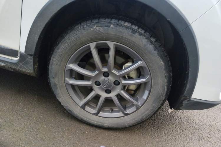 Used Geely Auto Vision X3 2021 PRO 1.5L CVT Deluxe Model Right Front Wheel Hub