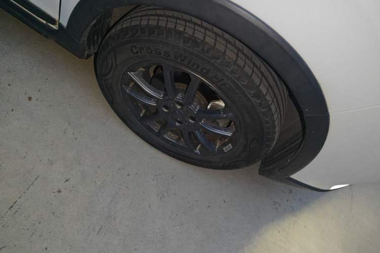 Used Geely Auto Vision X3 2021 PRO 1.5L Manual Elite Model Right Front Wheel Hub