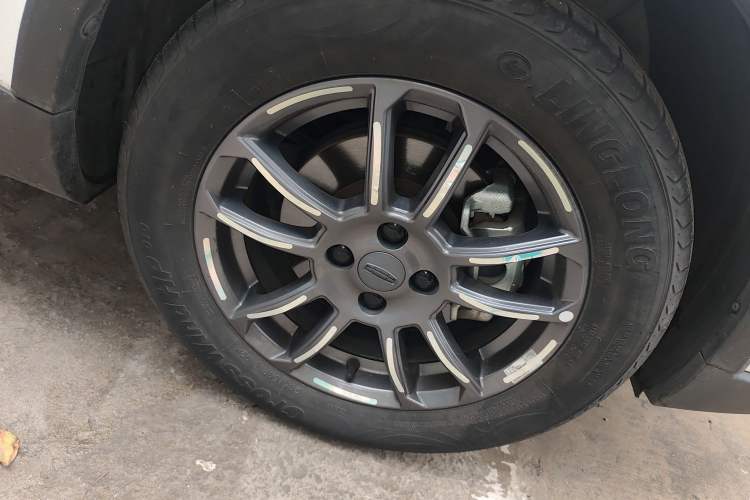 Used Geely Auto Vision X3 2021 PRO 1.5L CVT Deluxe Model Right Front Wheel Hub