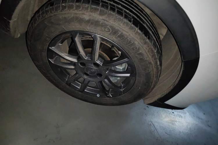 Used Geely Auto Vision X3 2021 PRO 1.5L CVT Deluxe Model Right Front Wheel Hub
