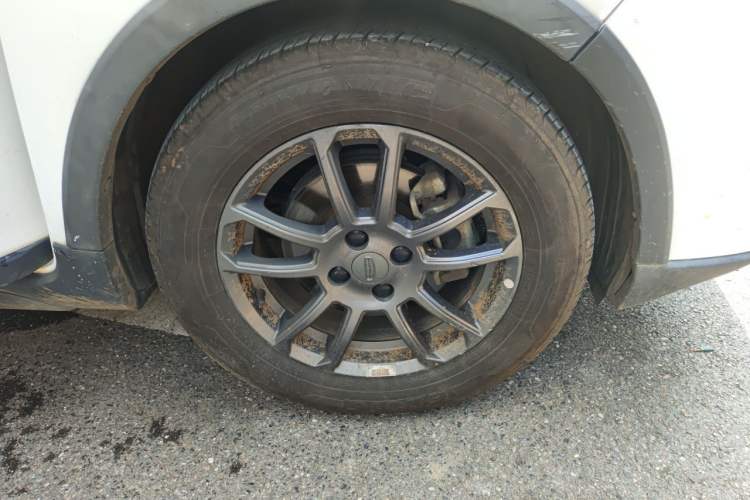 Used Geely Auto Vision X3 2021 PRO 1.5L CVT Deluxe Model Right Front Wheel Hub