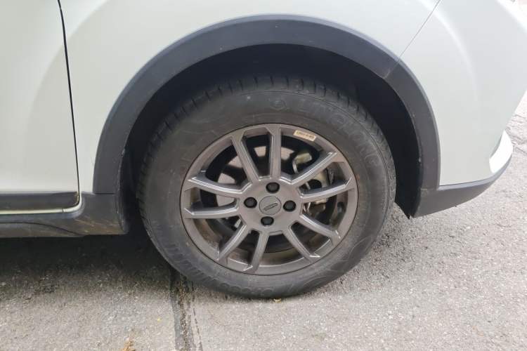 Used Geely Auto Vision X3 2021 PRO 1.5L CVT Deluxe Model Right Front Wheel Hub