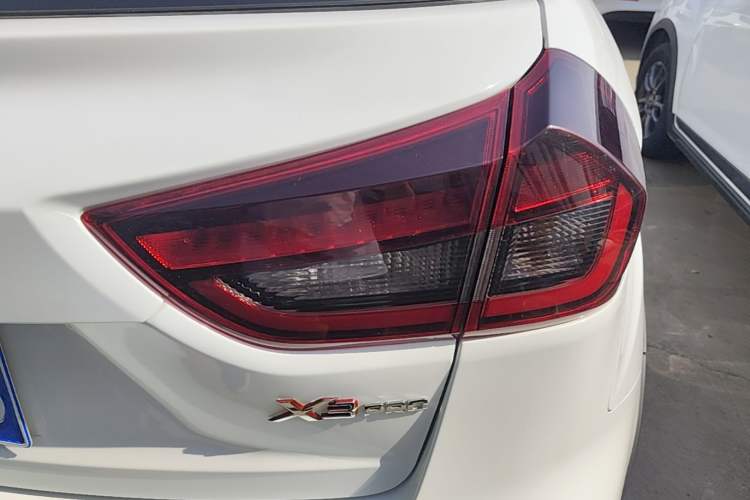Used Geely Auto Vision X3 2021 PRO 1.5L CVT Deluxe Model Right Rear Taillight