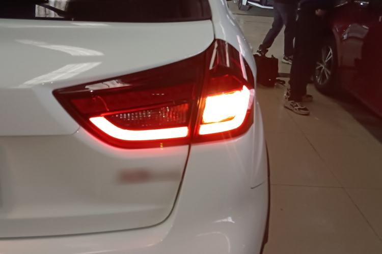 Used Geely Auto Vision X3 2021 PRO 1.5L CVT Deluxe Model Right Rear Taillight