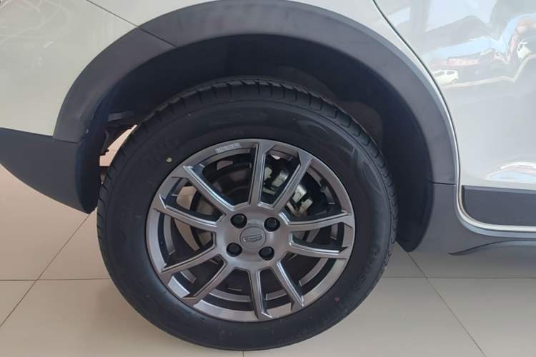 Used Geely Auto Vision X3 2021 PRO 1.5L CVT Deluxe Model Right Rear Wheel Hub