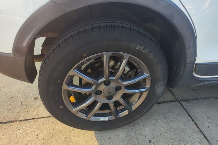 Used Geely Auto Vision X3 2021 PRO 1.5L CVT Deluxe Model Right Rear Wheel Hub