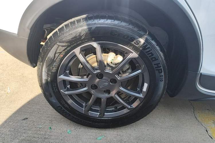 Used Geely Auto Vision X3 2021 PRO 1.5L CVT Deluxe Model Right Rear Wheel Hub