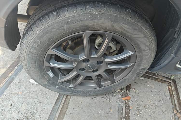 Used Geely Auto Vision X3 2021 PRO 1.5L CVT Deluxe Model Right Rear Wheel Hub