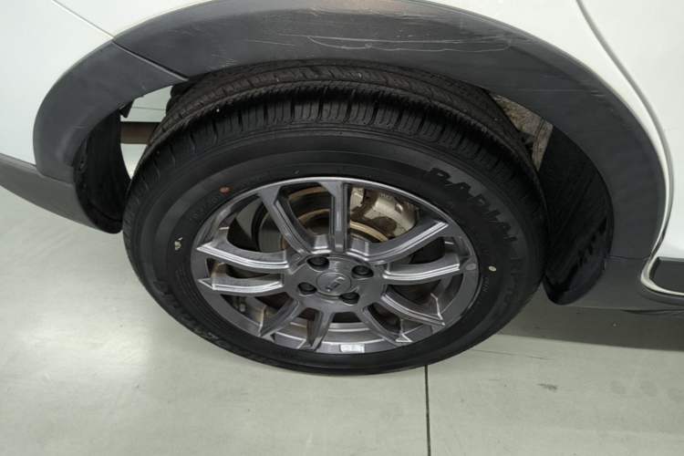 Used Geely Auto Vision X3 2021 PRO 1.5L CVT Deluxe Model Right Rear Wheel Hub