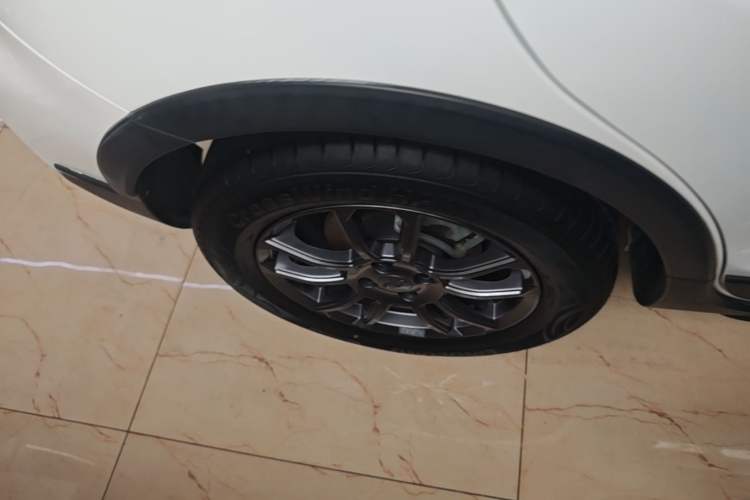 Used Geely Auto Vision X3 2021 PRO 1.5L CVT Deluxe Model Right Rear Wheel Hub