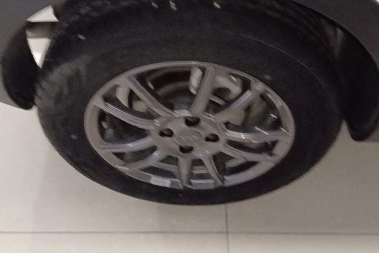 Used Geely Auto Vision X3 2021 PRO 1.5L CVT Deluxe Model Right Rear Wheel Hub