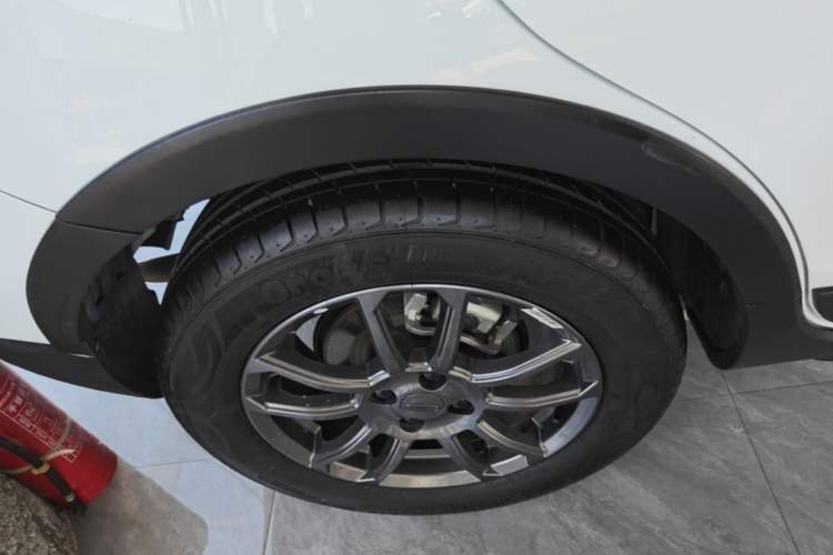 Used Geely Auto Vision X3 2021 PRO 1.5L CVT Deluxe Model Right Rear Wheel Hub
