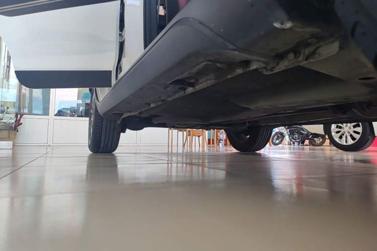 Used Geely Auto Vision X3 2021 PRO 1.5L CVT Deluxe Model Right Side Sill