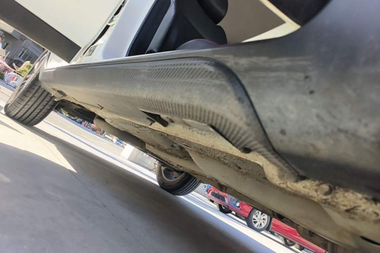 Used Geely Auto Vision X3 2021 PRO 1.5L Manual Elite Model Right Side Sill