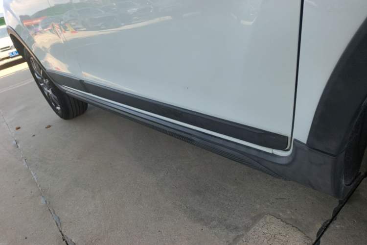 Used Geely Auto Vision X3 2021 PRO 1.5L CVT Deluxe Model Right Side Sill