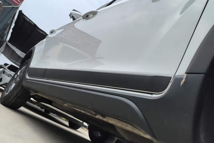 Used Geely Auto Vision X3 2021 PRO 1.5L CVT Deluxe Model Right Side Sill