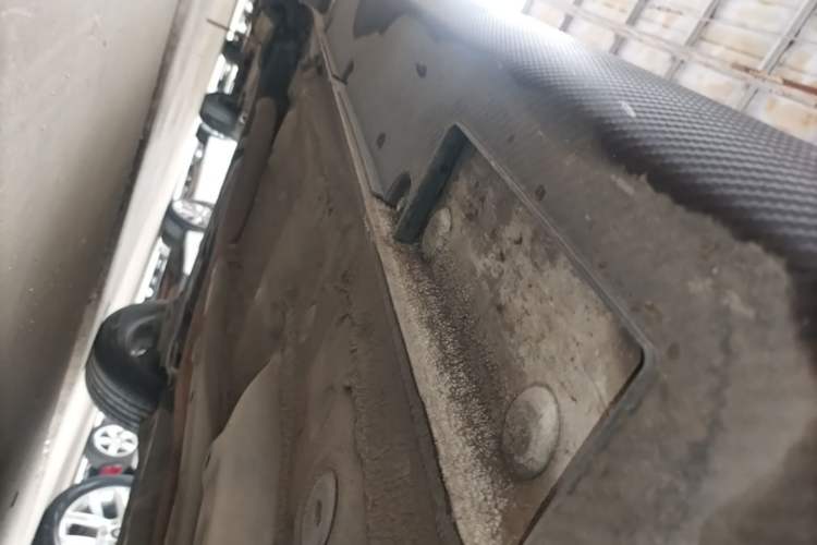 Used Geely Auto Vision X3 2021 PRO 1.5L CVT Deluxe Model Right Side Sill