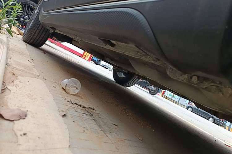 Used Geely Auto Vision X3 2021 PRO 1.5L CVT Deluxe Model Right Side Sill