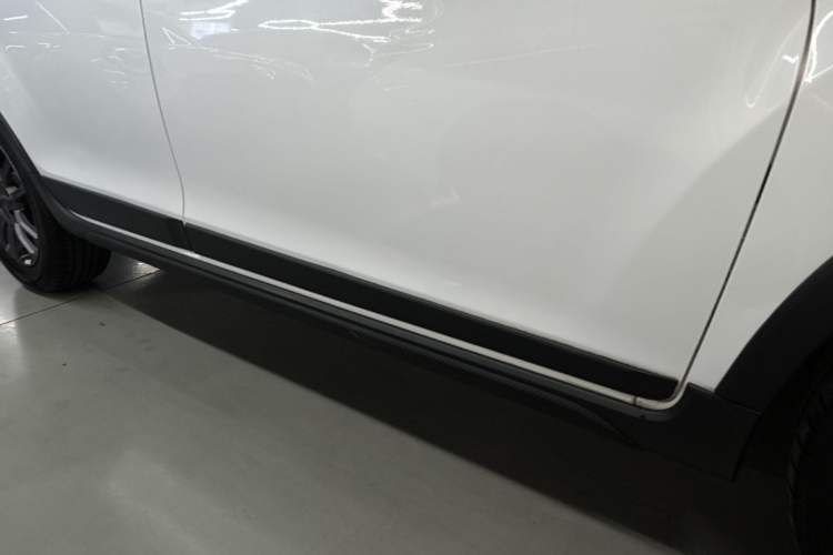 Used Geely Auto Vision X3 2021 PRO 1.5L CVT Deluxe Model Right Side Sill