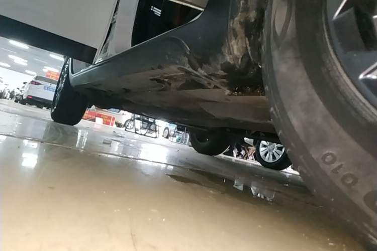 Used Geely Auto Vision X3 2021 PRO 1.5L CVT Deluxe Model Right Side Sill