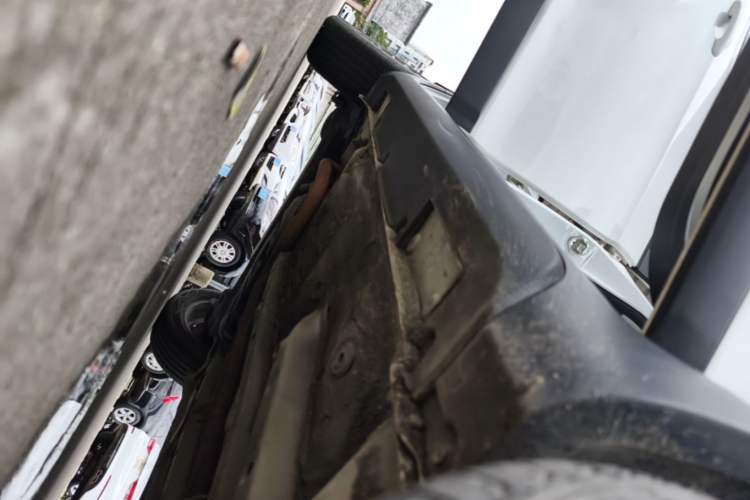 Used Geely Auto Vision X3 2021 PRO 1.5L CVT Deluxe Model Right Side Sill