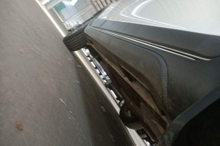 Used Geely Auto Vision X3 2021 PRO 1.5L CVT Deluxe Model Right Side Sill