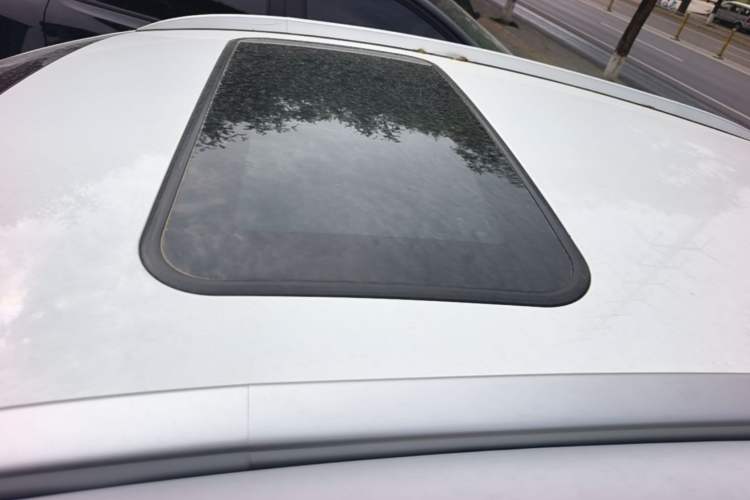 Used Geely Auto Vision X3 2021 PRO 1.5L CVT Deluxe Model Roof
