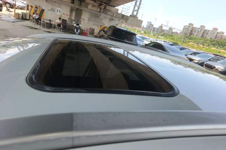 Used Geely Auto Vision X3 2021 PRO 1.5L CVT Deluxe Model Roof