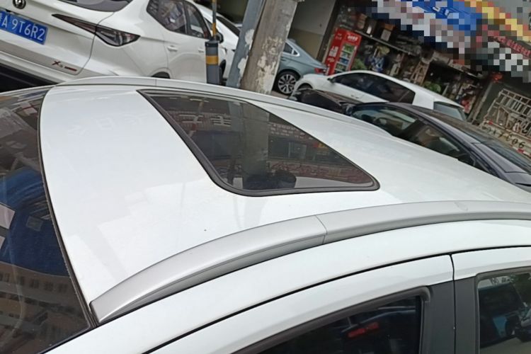 Used Geely Auto Vision X3 2021 PRO 1.5L CVT Deluxe Model Roof