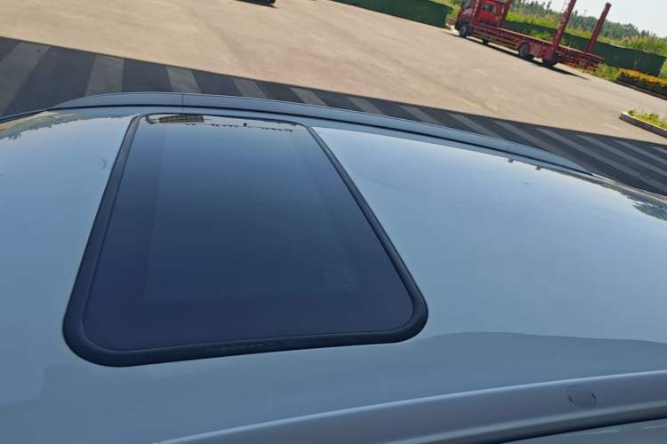 Used Geely Auto Vision X3 2021 PRO 1.5L CVT Deluxe Model Roof