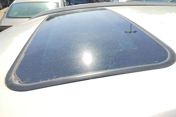Used Geely Auto Vision X3 2021 PRO 1.5L CVT Deluxe Model Roof