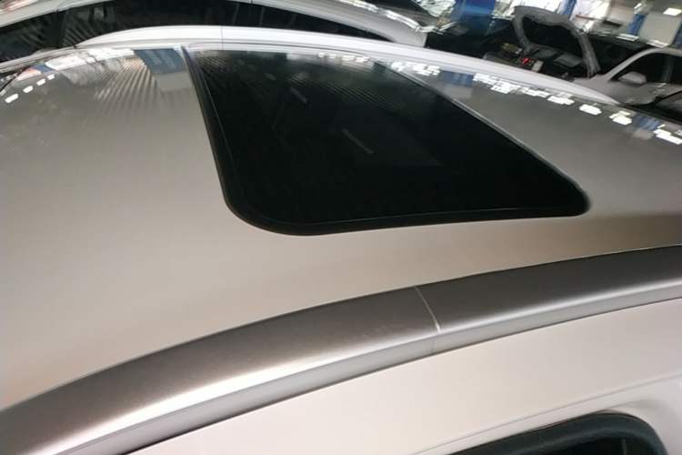 Used Geely Auto Vision X3 2021 PRO 1.5L CVT Deluxe Model Roof