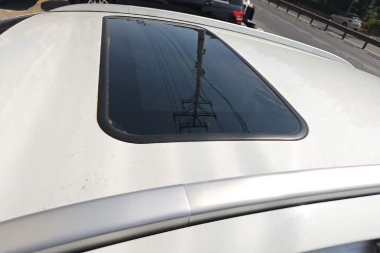 Used Geely Auto Vision X3 2021 PRO 1.5L Manual Elite Model Roof