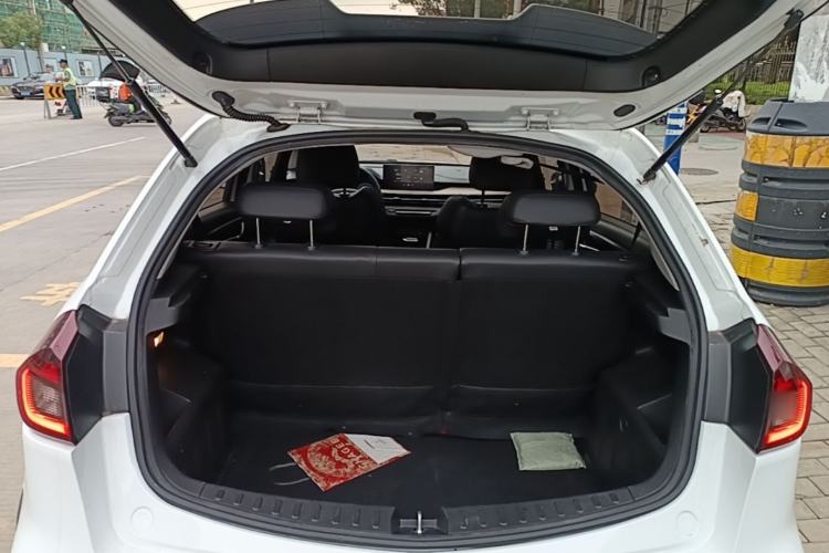 Used Geely Auto Vision X3 2021 PRO 1.5L CVT Deluxe Model Trunk