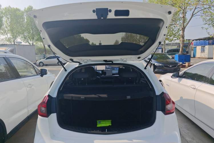 Used Geely Auto Vision X3 2021 PRO 1.5L Manual Elite Model Trunk