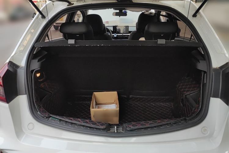 Used Geely Auto Vision X3 2021 PRO 1.5L CVT Deluxe Model Trunk