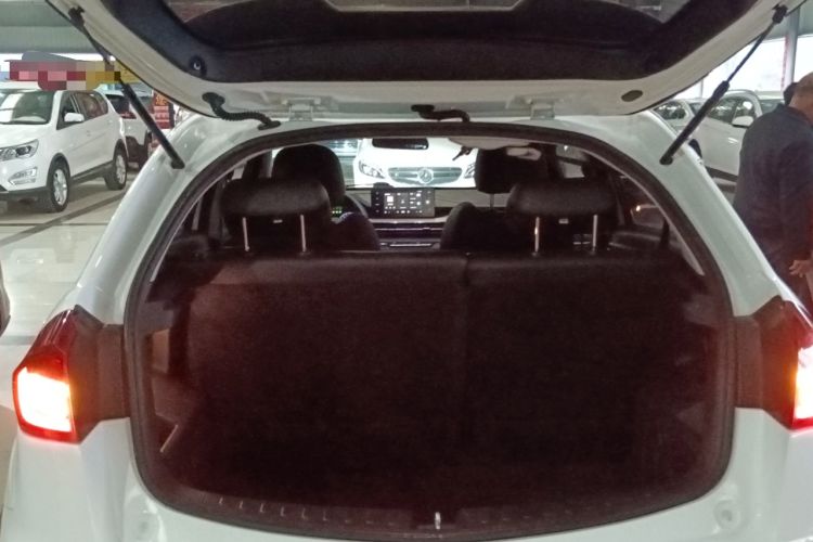 Used Geely Auto Vision X3 2021 PRO 1.5L CVT Deluxe Model Trunk