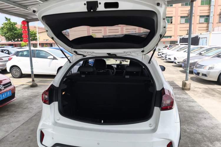 Used Geely Auto Vision X3 2021 PRO 1.5L CVT Deluxe Model Trunk