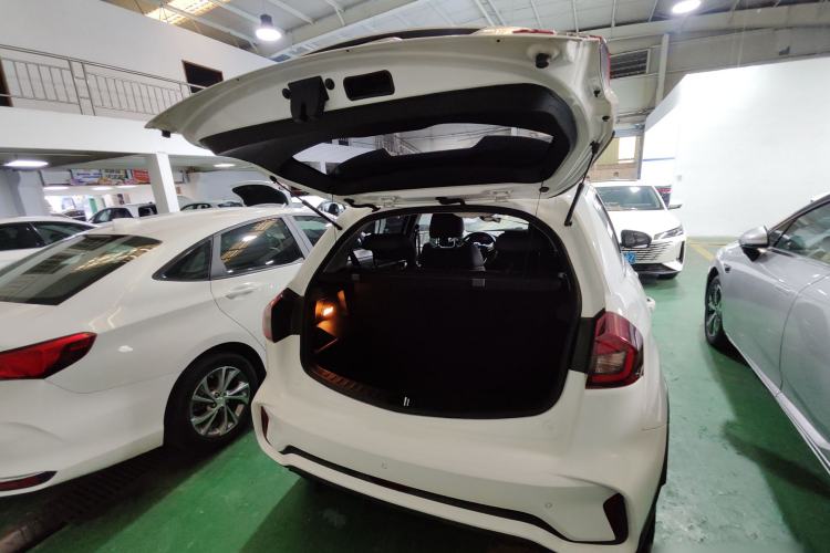 Used Geely Auto Vision X3 2021 PRO 1.5L CVT Deluxe Model Trunk