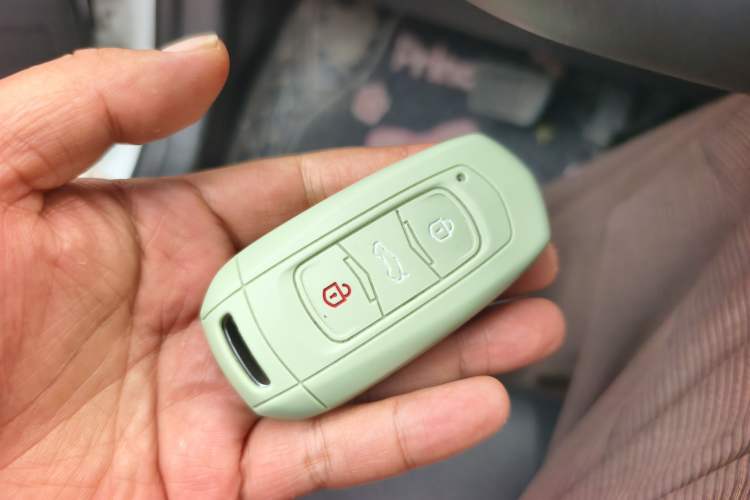 Used Geely Auto Vision X3 2021 PRO 1.5L CVT Deluxe Model Vehicle Key