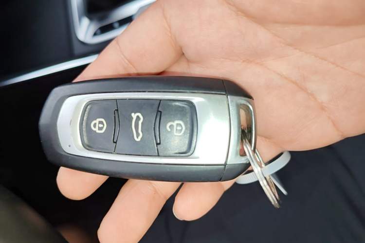 Used Geely Auto Vision X3 2021 PRO 1.5L CVT Deluxe Model Vehicle Key