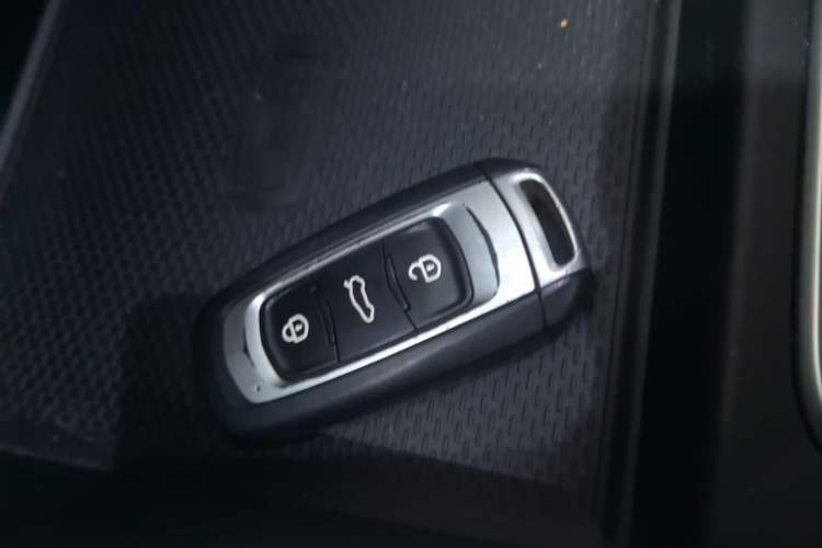 Used Geely Auto Vision X3 2021 PRO 1.5L CVT Deluxe Model Vehicle Key