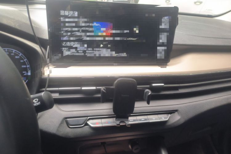 Used Geely Auto Vision X3 2021 PRO 1.5L Manual Elite Model Audio And AC Panel